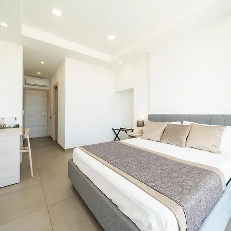 Poseidon 招待所 卡利亚里